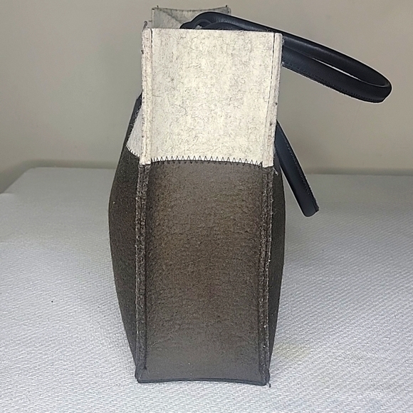 Graf Lantz Jaunt Merino Wool Green & White Tote - Picture 2 of 6